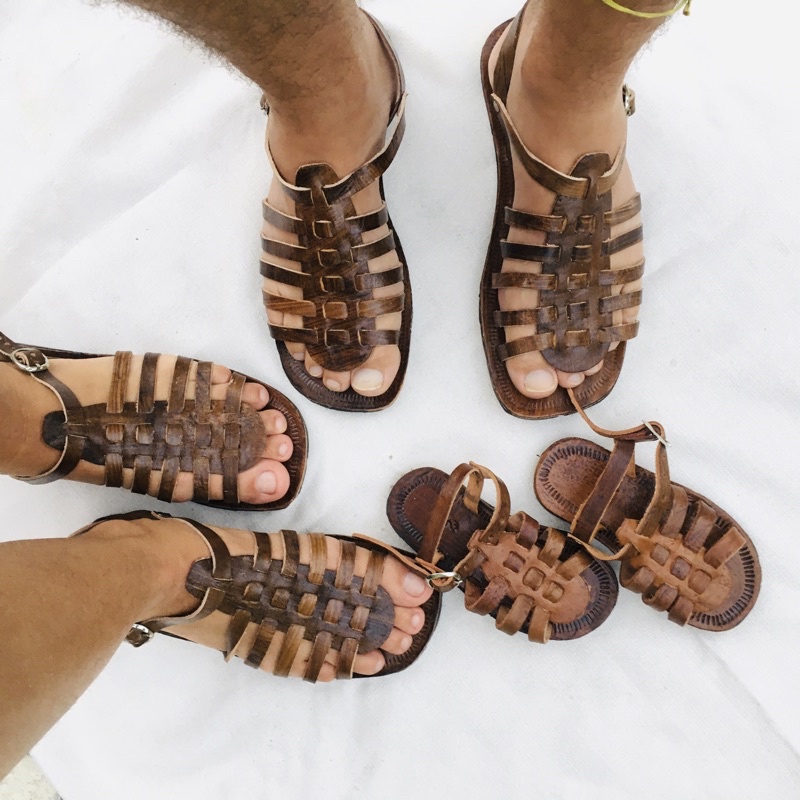 Sandalias de store couro cru femininas