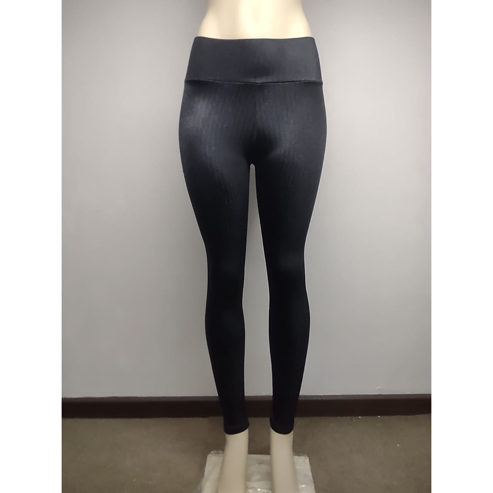 Calça Legging Preta Texturizada DLK