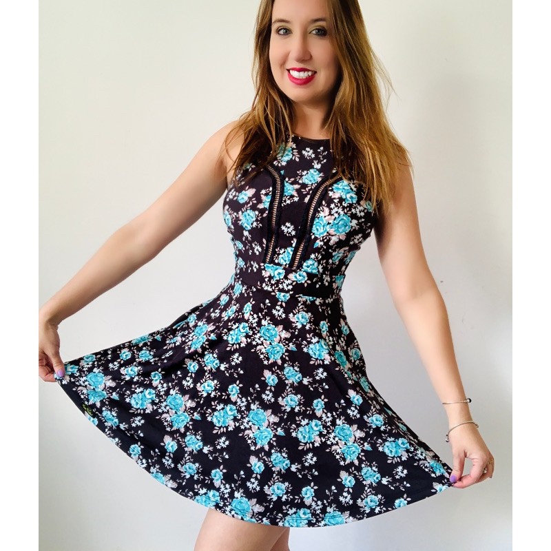 Vestidos curtos best sale rodados estampados