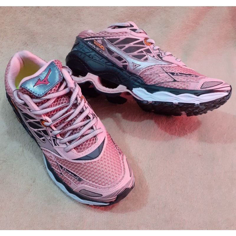 Mizuno feminino hotsell preto e rosa