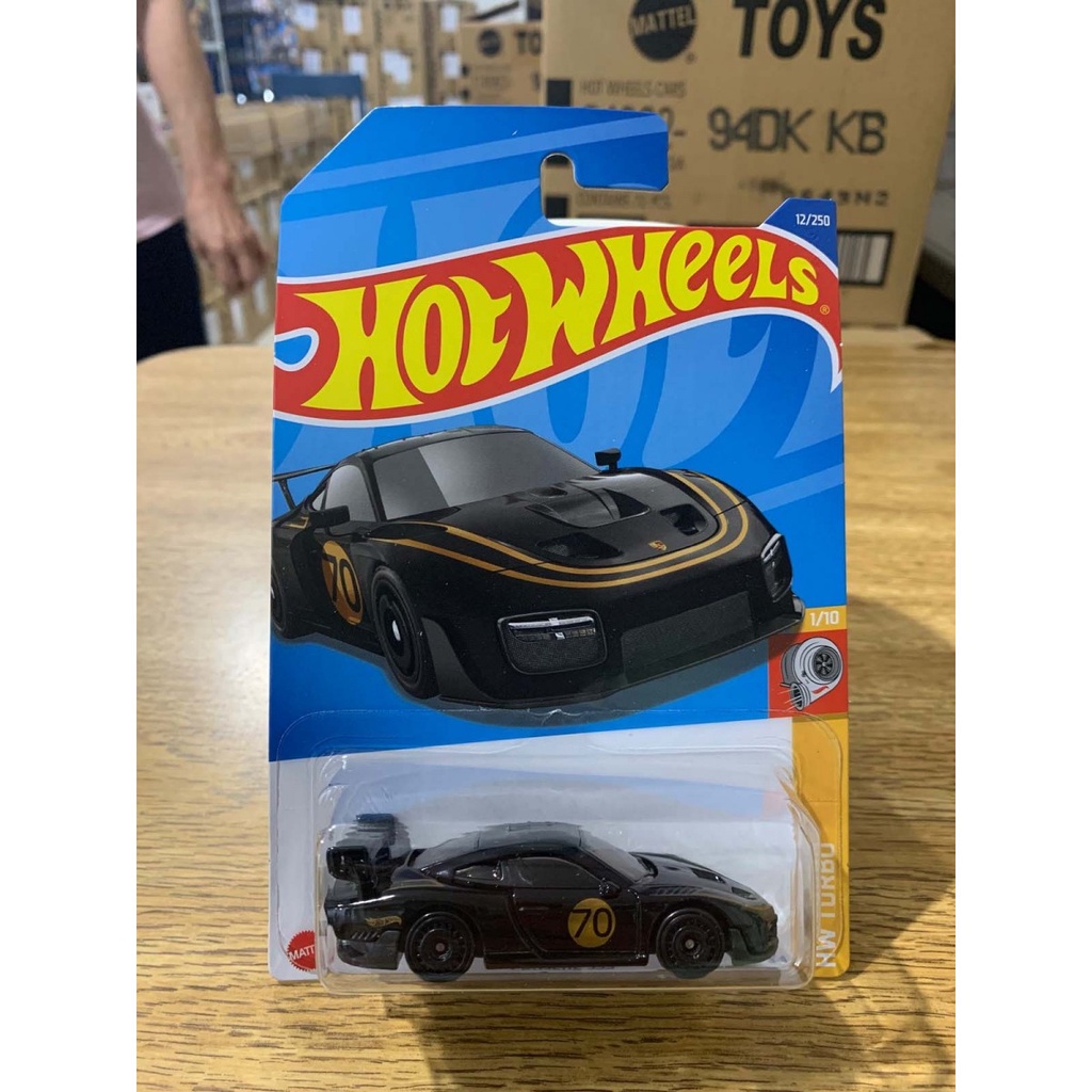 Hot Wheels - Batmobile 2022 - The Batman - HCT65 Escala Miniaturas by Mão  na Roda 4x4