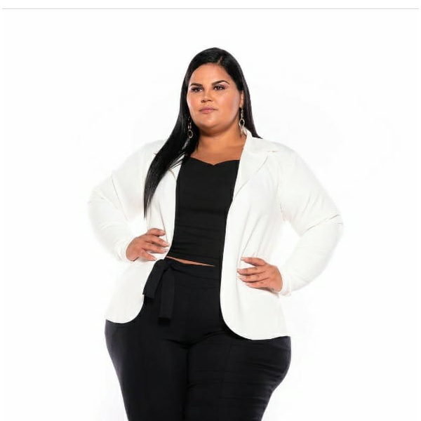 Blazer branco best sale feminino plus size