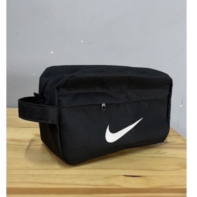 Necessaire store da nike