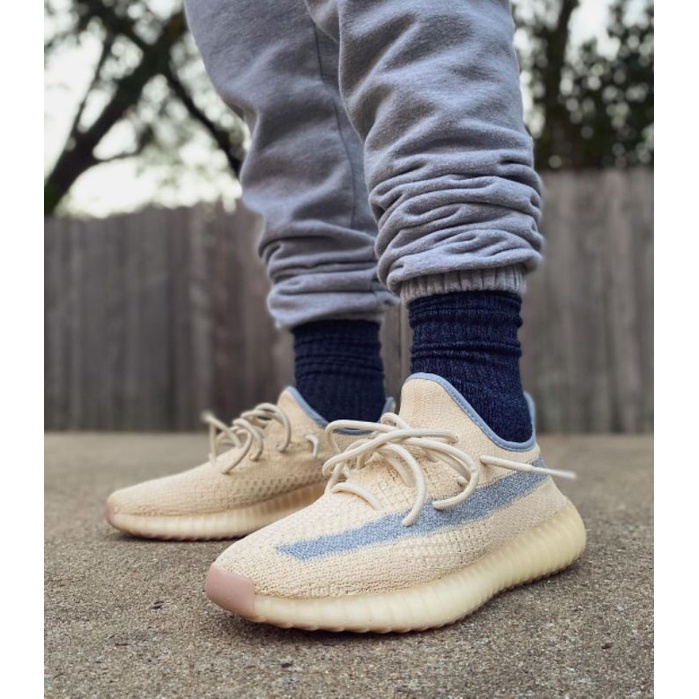 Yeezy 350 v2 store shopee