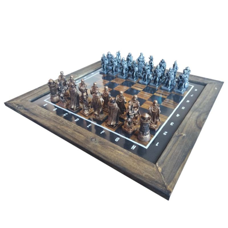 Jogo De Xadrez Conjunto Tematico Medieval Com Tabuleiro 32cm