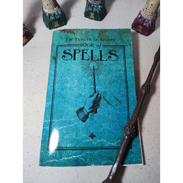Feitiços de Harry Potter ⚡  Livro de feitiços harry potter