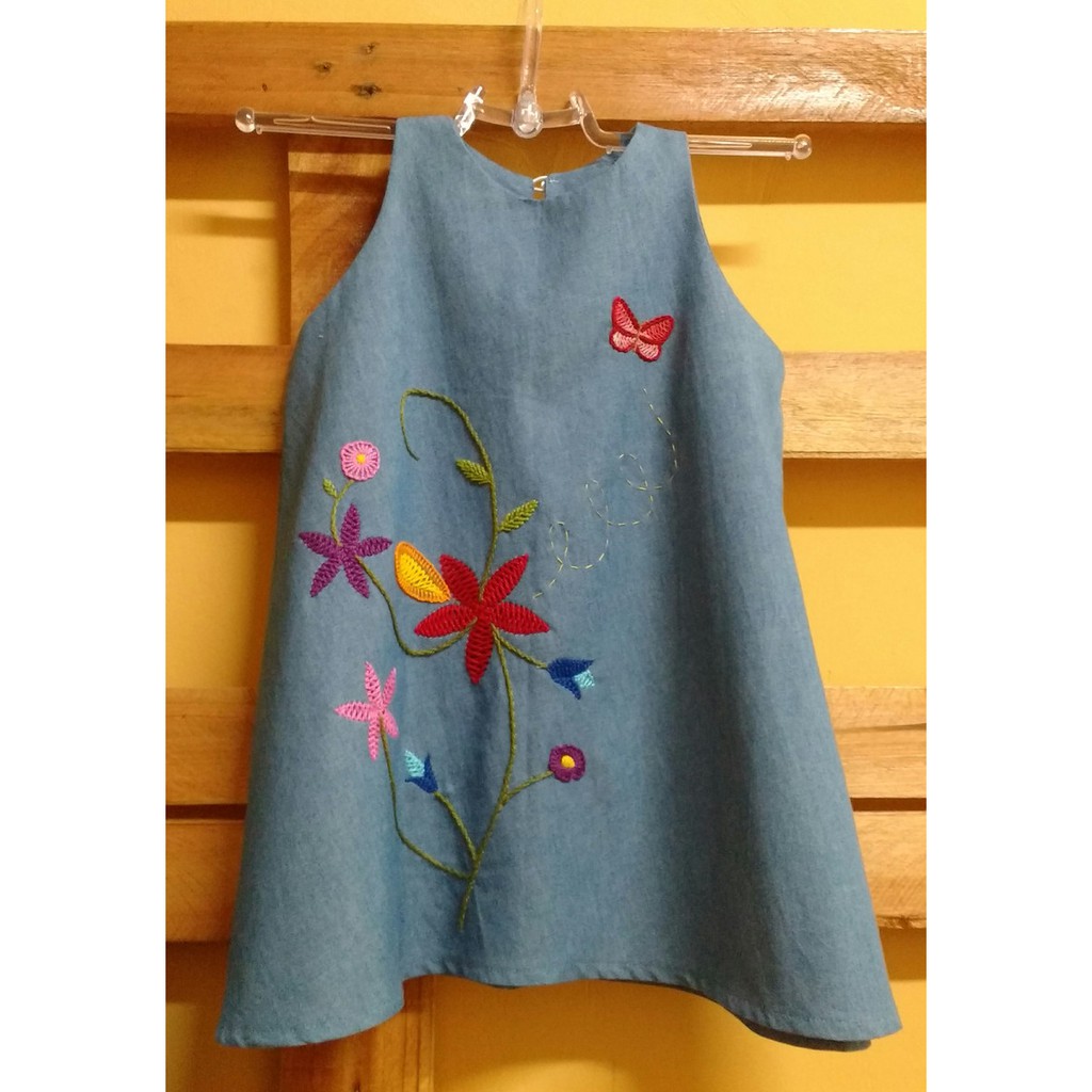 Vestido infantil store bordado a mão