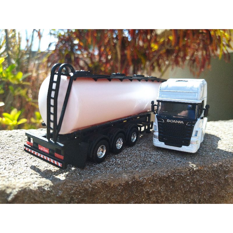 Miniaturas de caminhão - Bom dia!🖤