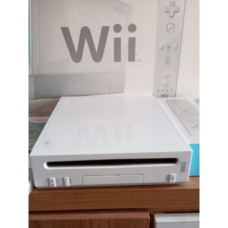 nintendo wii na caixa desbloqueado funcionando perfeitamente