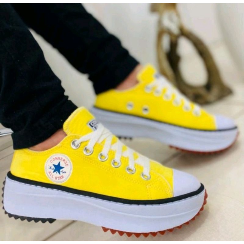 Tenis all star amarelo hot sale plataforma