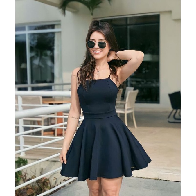 Vestido rodado sale curto preto