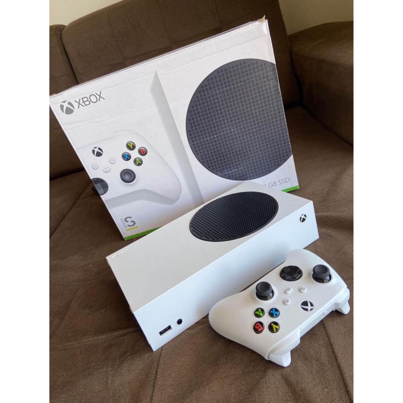 Xbox One S 1tb 2 Controles Usado