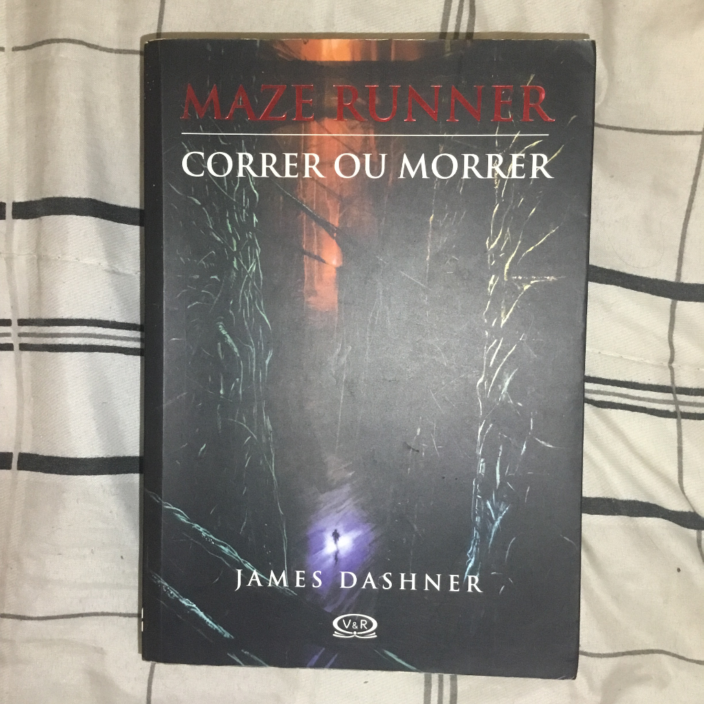 MAZE RUNNER: Correr ou morrer (Portuguese by James Dashner