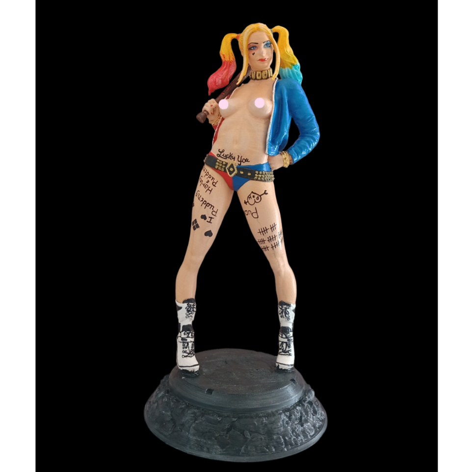 Boneca Arlequina 34cm Super Heroina Esquadrão Suicida | Shopee Brasil