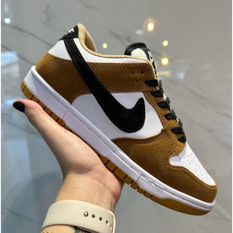 Nike sb dunk low white black trail end brown deals