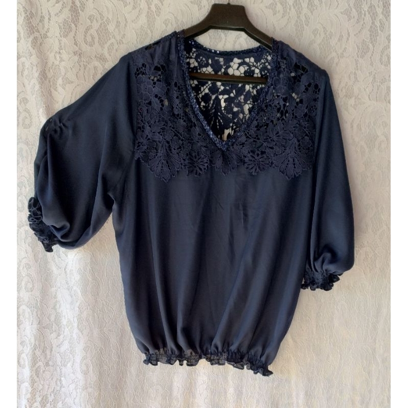 Blusa Feminina Branca Elegante