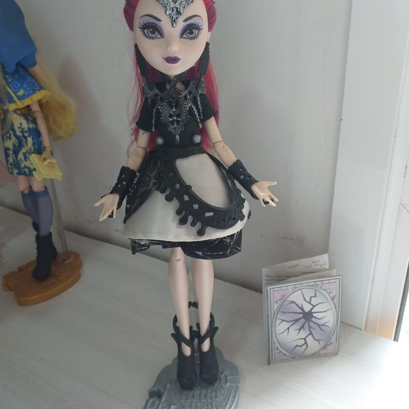 Bonecas Ever After High Dragon Games