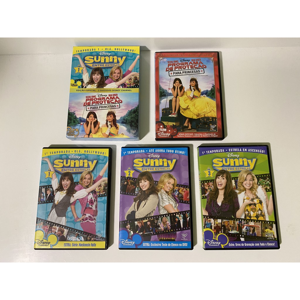 Coleção Sunny Entre Estrelas + Programa de Proteção para Princesas (Demi  Lovato) - Disney DVD