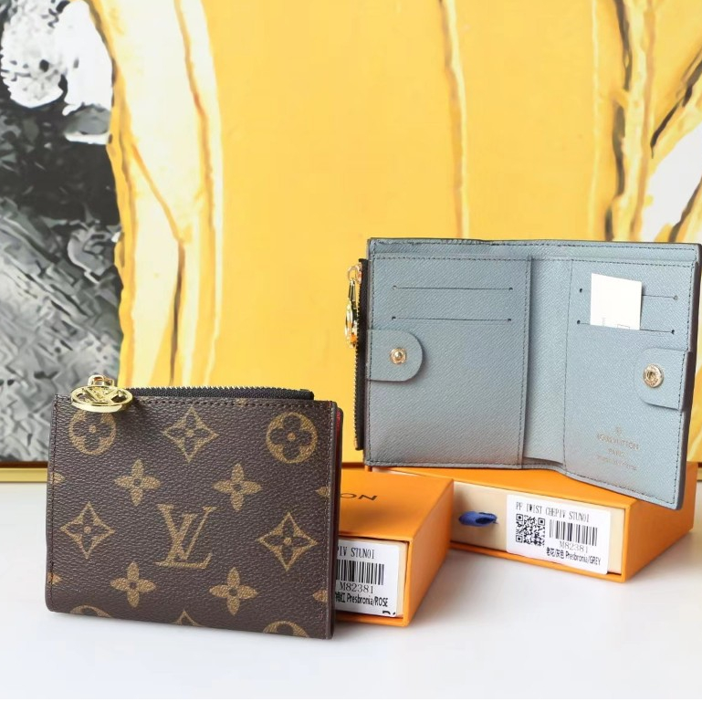 Shop Louis Vuitton MONOGRAM Monogram Unisex Leather Folding Wallet Small  Wallet Logo (M82382) by jupiter2021