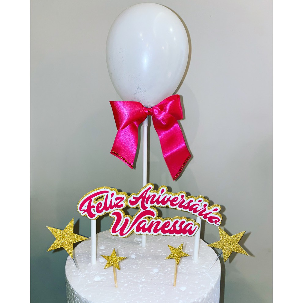 Vó Vilma Confeitaria - 🎈Para quem procura bolo masculino esse é a festa no  bolo! Fazemos na cor desejada, topo personalizado e balão 💙🤍 ⠀⠀ 🎂Bolo,  nome, idade e balão 🍰30 fatias