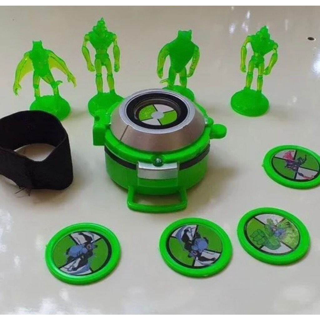 Boneco 3D e Relógio pra Montar do Ben 10