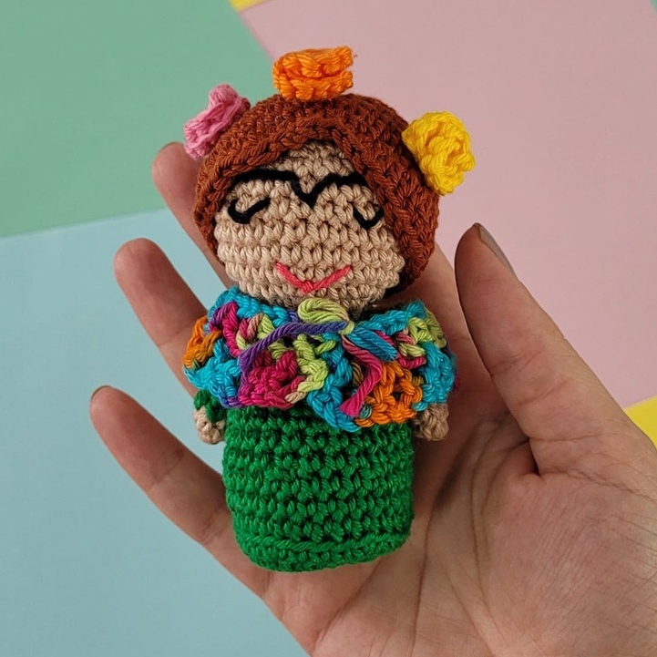 Boneca Arlequina amigurumi - Central do Artesanato