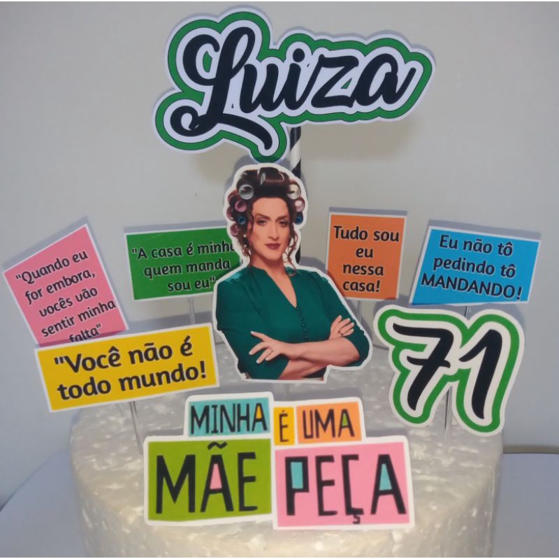 Toppers e personalizados - Topo de bolo: VITORIA MINEBLOX Personalizado pra  gatinha Thaís #personalizadoslucianaribeiro #topodebolo #amoremcadaarte