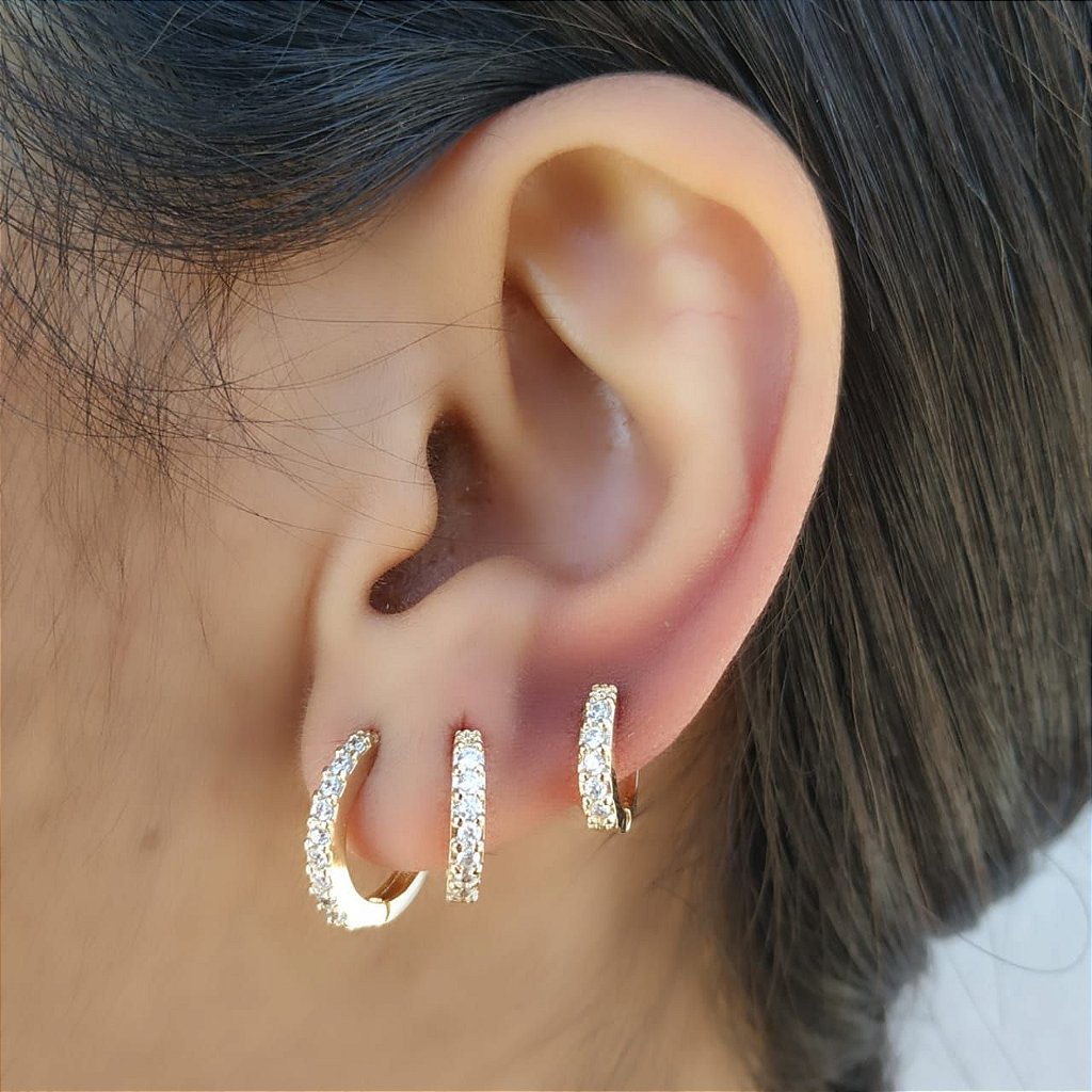 Piercing Fake Orelha Branco Cartilagem Folheado Ouro Par - Shelook  Semijoias - As melhores Semijoias